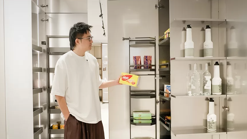 小豪总-打卡百能展厅